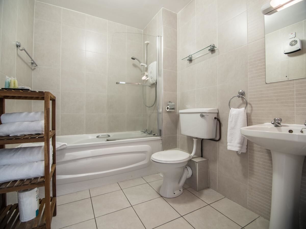 Апарт-отели Donegan Court Aparthotel Голуэй-40