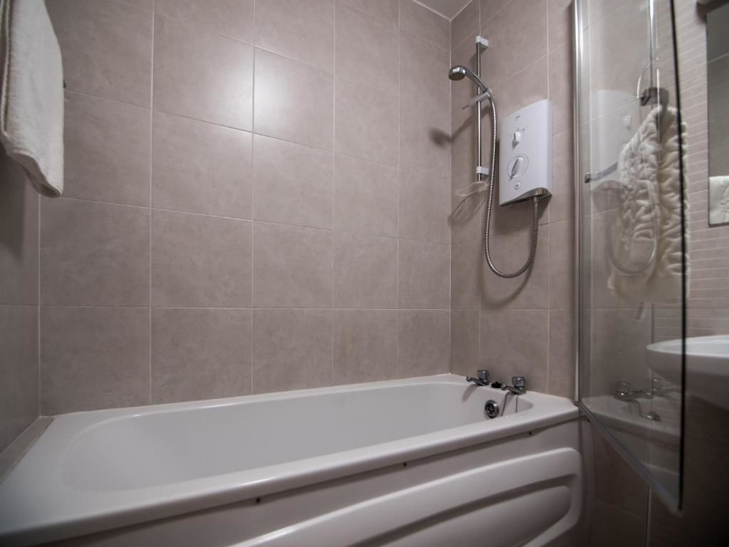 Апарт-отели Donegan Court Aparthotel Голуэй-62