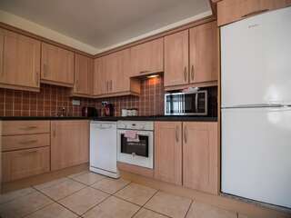 Апарт-отели Donegan Court Aparthotel Голуэй Апартаменты с 2 спальнями-23