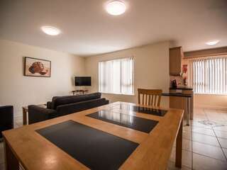 Апарт-отели Donegan Court Aparthotel Голуэй Апартаменты с 2 спальнями-26