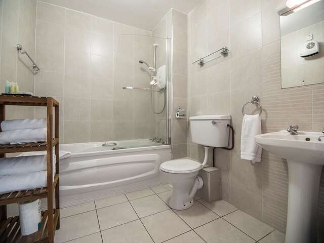 Апарт-отели Donegan Court Aparthotel Голуэй-39