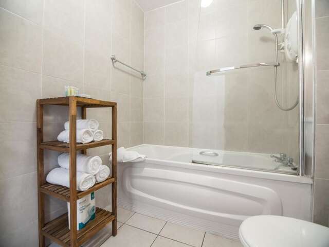 Апарт-отели Donegan Court Aparthotel Голуэй-69